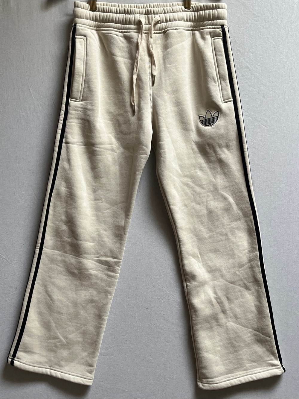 Adidas Cream Sweatpants Stripes & Trefoil Logo Casual Athletic Sz L
